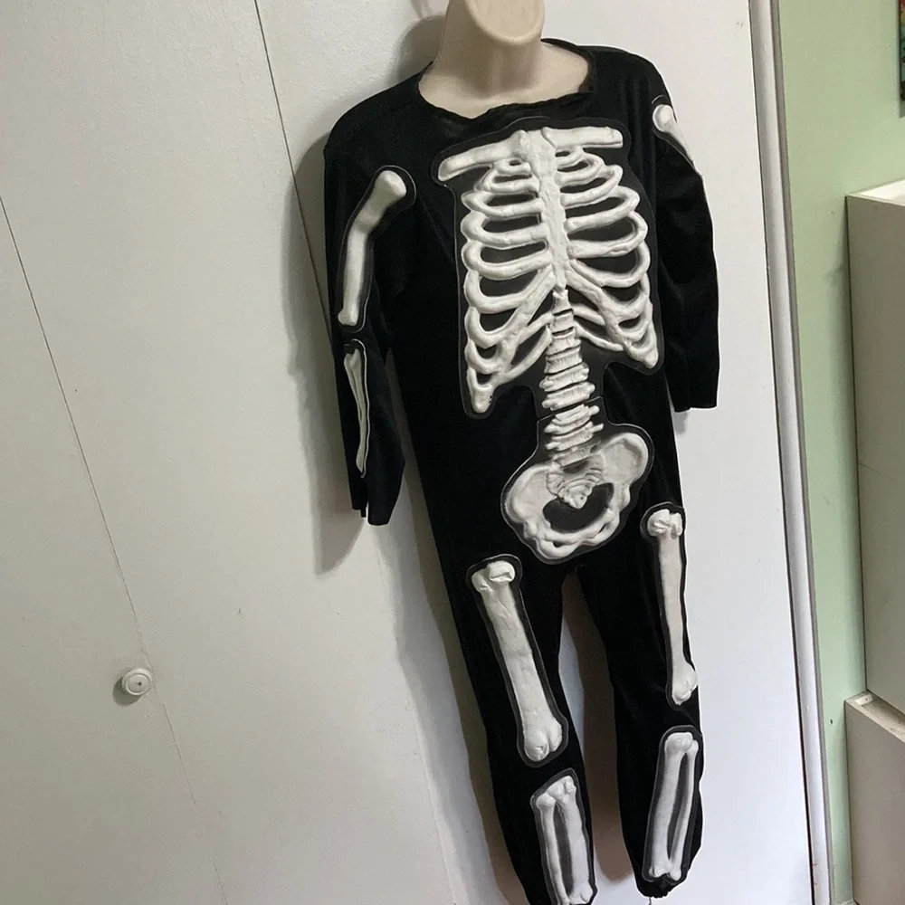 Halloween Costume Skeleton 3D Raised Bones Glow in Dark Child Large 12 14